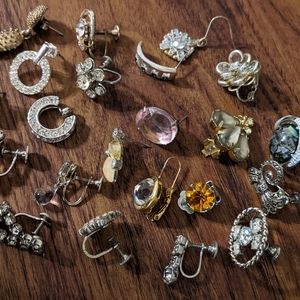 Midcentury single earrings shiny ✨ lot